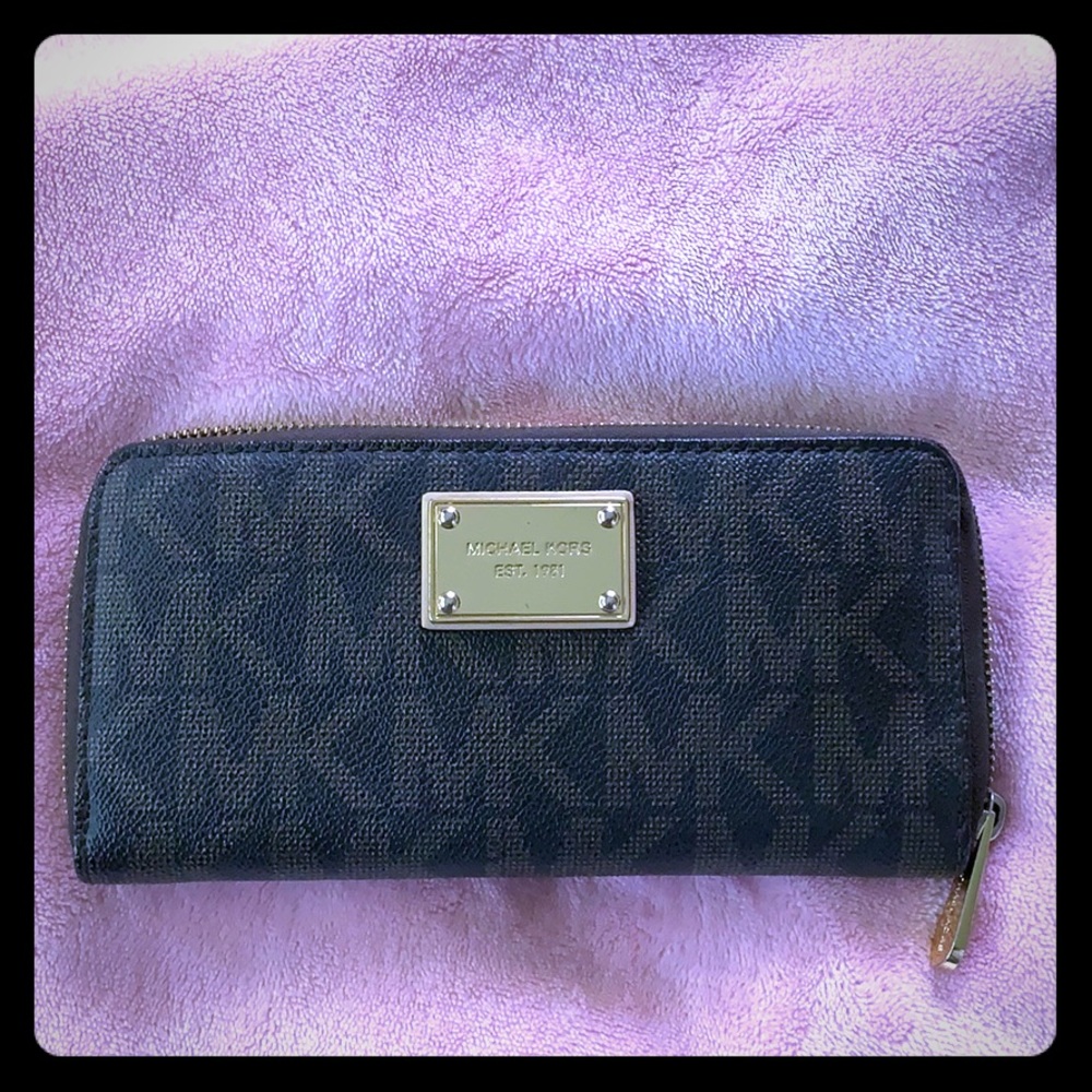 Michael Kors full size wallet